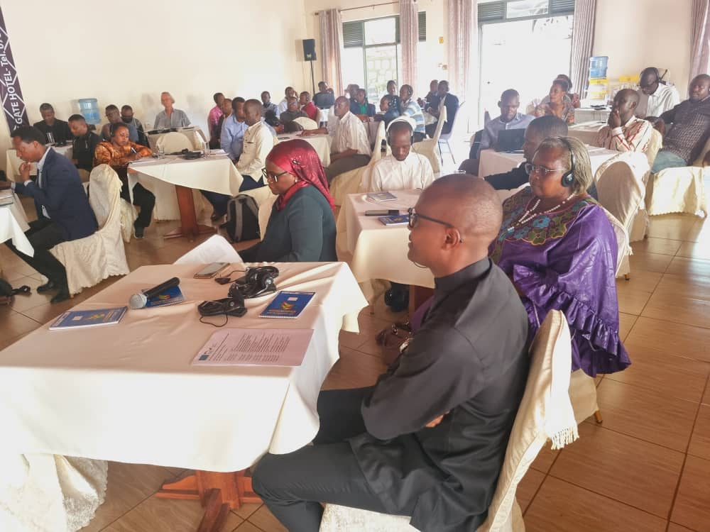 KireheDistrict's tweet photo. Today The Mayor @rangira excited to welcome H.E.the German Ambassador,Ms Heike Uta Dettmann in District engagement event organized by #ECOREF project.The workshop brings together the project's stakeholders in Kirehe with the aim build on experiences & lessons learned from #ECOREF https://t.co/odAddO2JvD