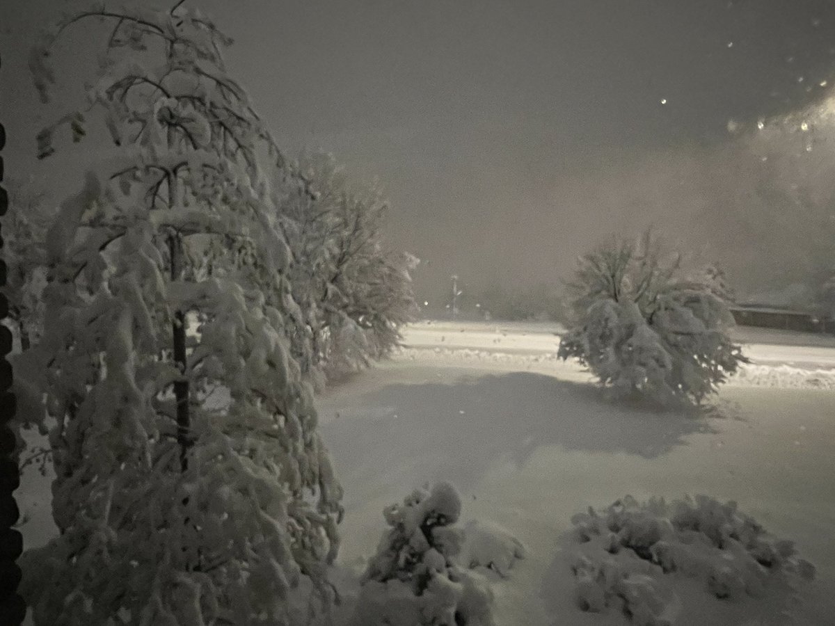 80?!? Here’s the current situation in Denver at 5 a.m. MDT