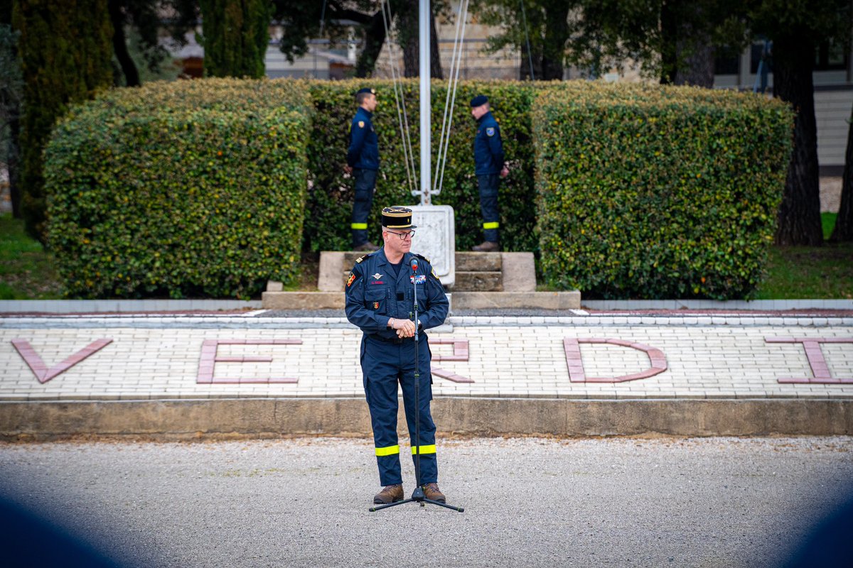 riisc_7's tweet image. #COMFORMISC

Cette semaine, le commandant des formations militaires de la sécurité civile, #COMFORMISC, nous a honoré de sa venue à l’unité 🫡

À cette occasion, il a pu échanger avec nos sapeurs-sauveteurs et rencontrer les différents échelons de commandement 🤝