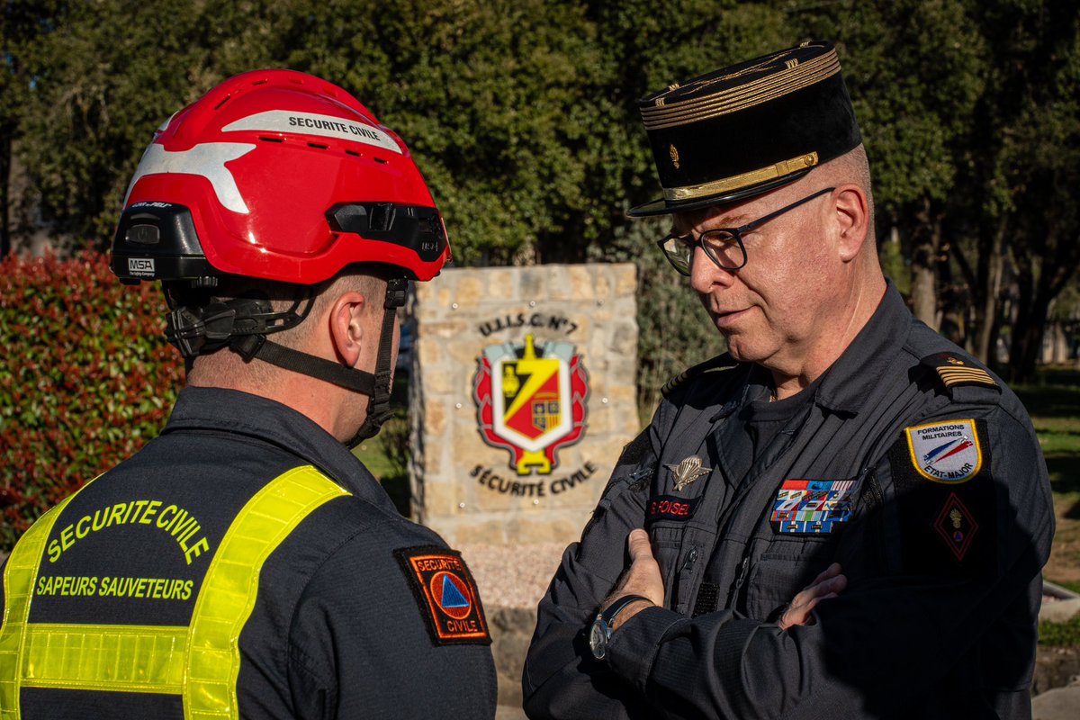 riisc_7's tweet image. #COMFORMISC

Cette semaine, le commandant des formations militaires de la sécurité civile, #COMFORMISC, nous a honoré de sa venue à l’unité 🫡

À cette occasion, il a pu échanger avec nos sapeurs-sauveteurs et rencontrer les différents échelons de commandement 🤝