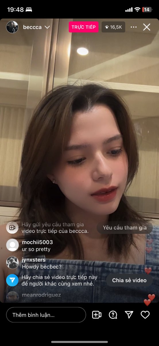 _becky_02_'s tweet photo. Becky has switched to live on Instagram

https://t.co/1hbbcitEnm

 #Beckysangels https://t.co/rbTyPKUYgQ