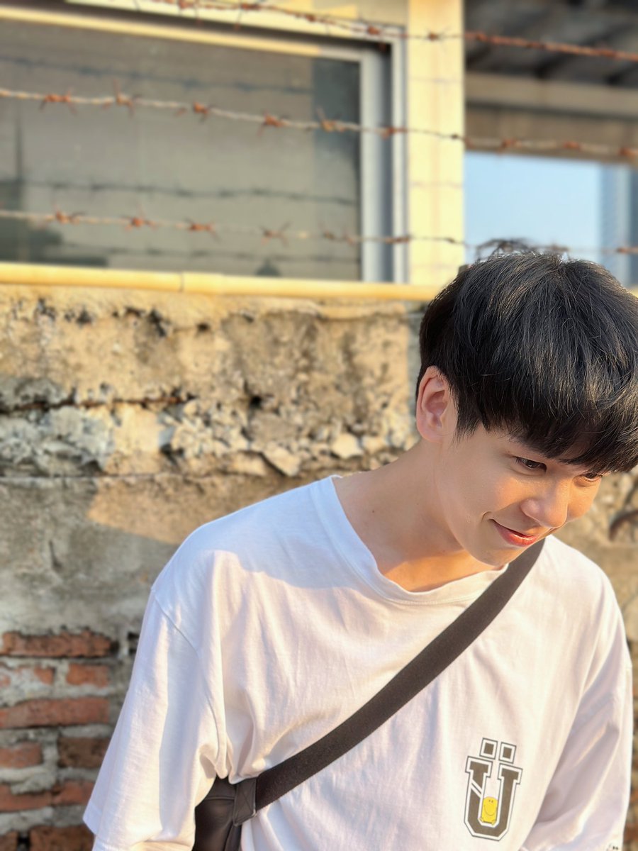PorschePochi's tweet photo. มองหาอนาคต ไม่เห็นจ้า #พอร์ชเป็นบ้า https://t.co/IWuVNy31Eo