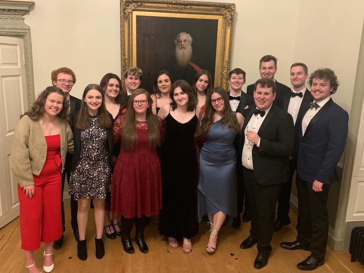 We celebrated our student leaders at Festival Dinner last night✨These are the current members of the SJCR executive committee, who've been working hard serving the college community over the past year. Thank you to each and every one for your dedication💙 #ReasonsToLoveJohns