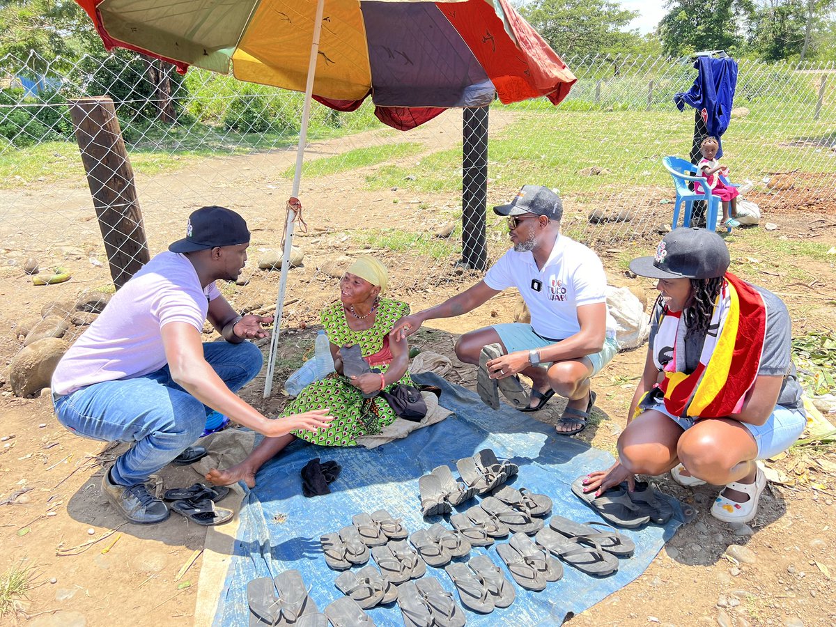 namaraallan's tweet image. Caught up with the @UgTukoWapi @Comrade_Otoa in Kasese. Great vibes and lots of laughter. 
#UgTukoWapi