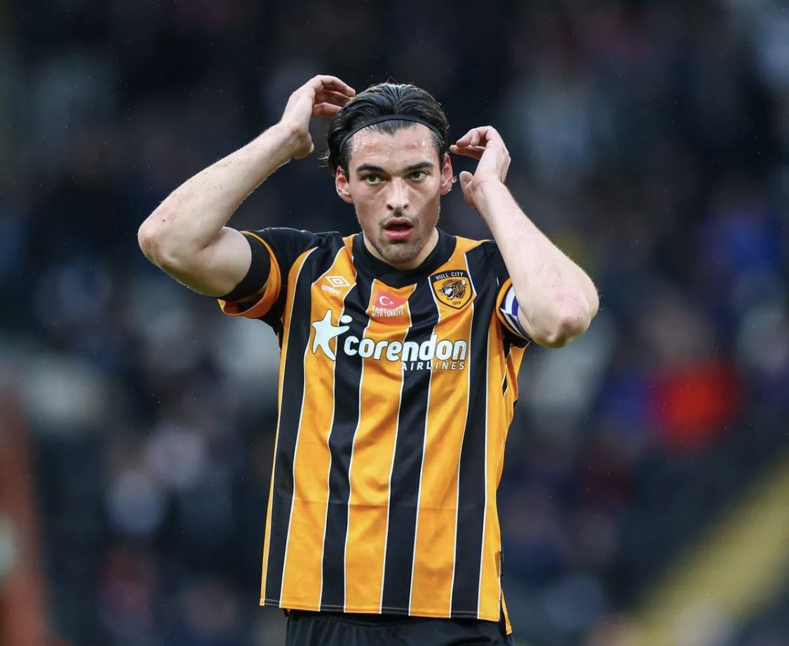 Top 5 Championship Centre-Backs to have played 10+ matches as per <a href="/WhoScored/">WhoScored</a> 

1. Jacob Greaves 🏴󠁧󠁢󠁥󠁮󠁧󠁿 
2. Ethan Ampadu 🏴󠁧󠁢󠁷󠁬󠁳󠁿 
3. Matt Clarke 🏴󠁧󠁢󠁥󠁮󠁧󠁿
4. Jannik Vestergaard 🇩🇰 
5. Joe Rodon 🏴󠁧󠁢󠁷󠁬󠁳󠁿 

Fair? 

#HCAFC #LUFC #MOT #Boro #UTB #LCFC