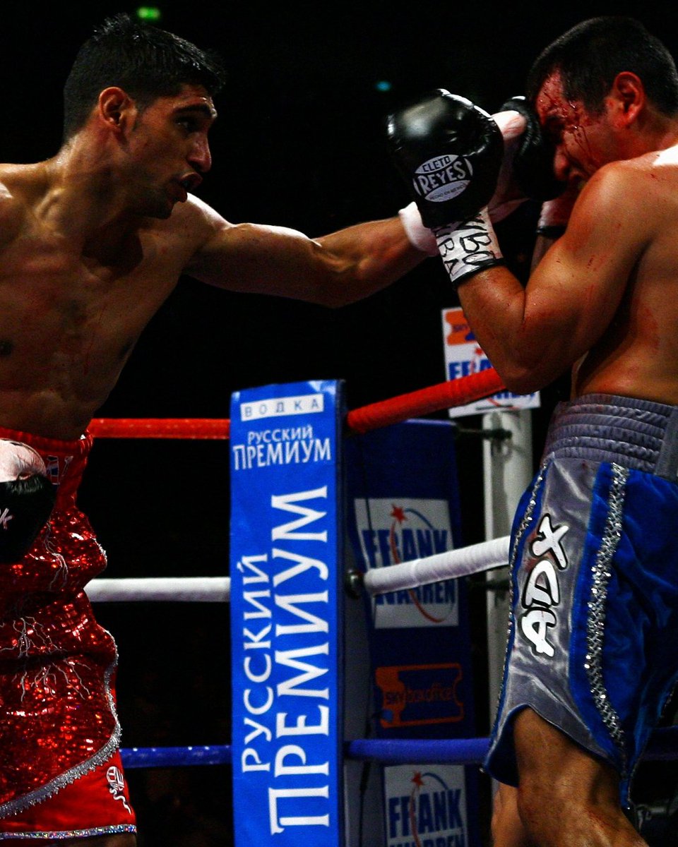 𝙋𝙖𝙨𝙨𝙞𝙣𝙜 𝙤𝙛 𝙩𝙝𝙚 𝙩𝙤𝙧𝙘𝙝 A flawless display from @amirkingkhan to defeat Mexican legend Marco Antonio Barrera #onthisday 15 years ago 📆