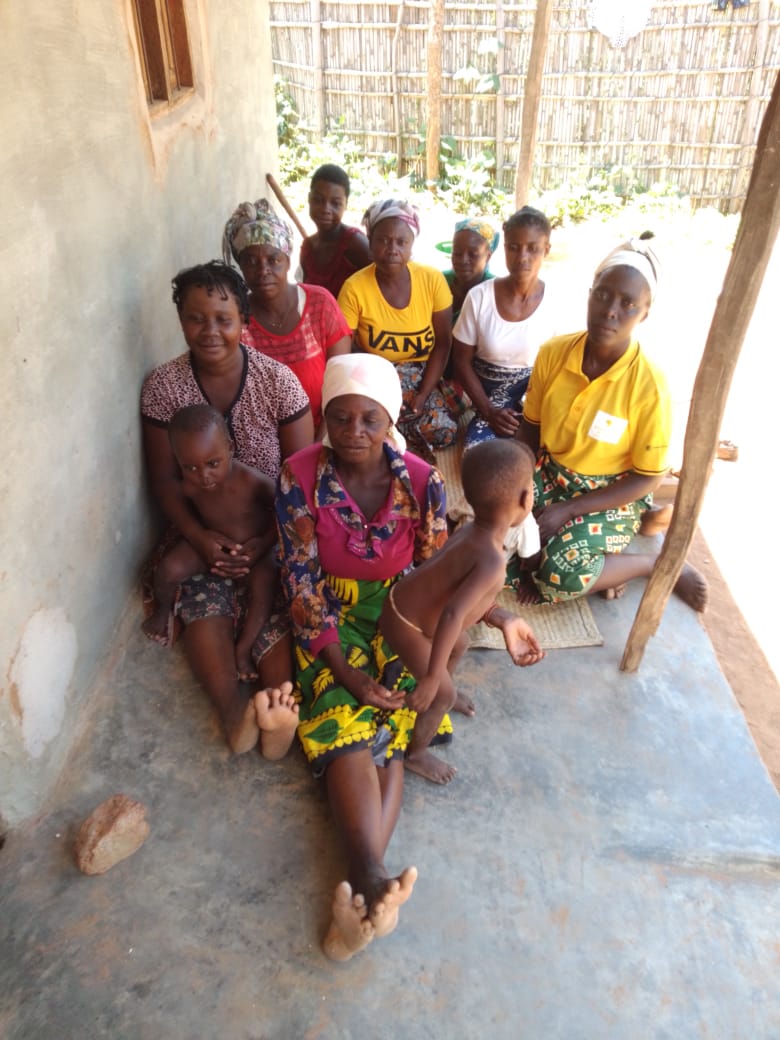 "Sentinelas da Paz" prestam apoio psicológico a 6 mulheres afectadas pelos recentes ataques armados em Chiúre. Projecto Mulheres, Paz e Segurança, implementado pela <a href="/onumulheresmz/">ONU Mulheres Moçambique</a>  em parceria com o consórcio CESC, <a href="/ophenta293/">Associação OPHENTA</a>  e <a href="/IESE1/">IESE</a> , com fundos <a href="/NorwayInMoz/">Norway in Mozambique</a>