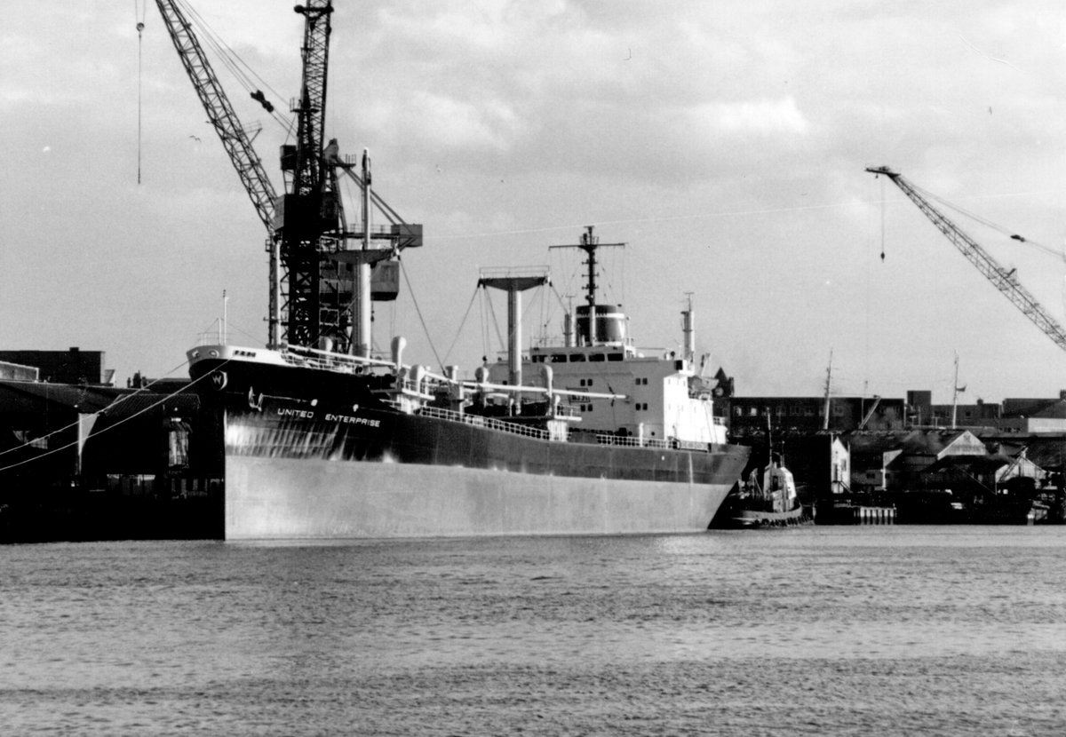 #Sunderland The bulk carrier United Enterprise alongside Austin & Pickersgill Ltd, Southwick, Sunderland in the 1980's. Launched 1981 and completed 1982. Broken up in 2012.