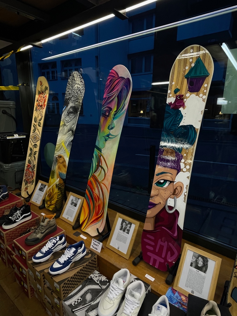 doodahstore's tweet photo. Some impressions from the doodah meets Art Vol. 7 vernissage in Lucerne, which took place as part of the Fumetto Festival. 

The exhibition will be on display until Saturday, 16 March 2024, before moving on to St. Gallen in May. https://t.co/f6vwweqAz7