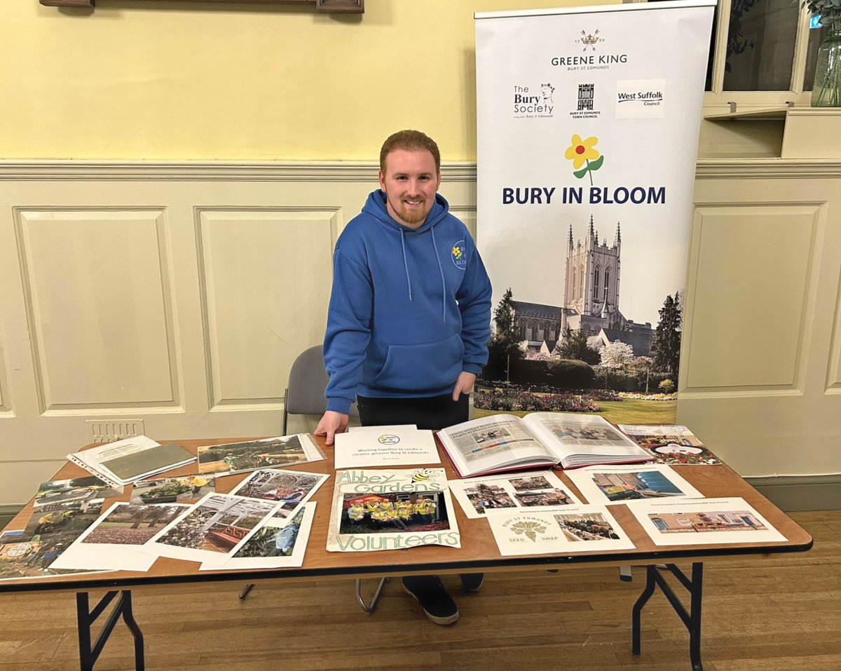 Chris Wiley representing Bury in Bloom at Bury St Edmunds Town Council Annual Residents meeting last night, sharing what we do with other local organisations. Thanks to Town Council for their support. (photo Mark Cordell)