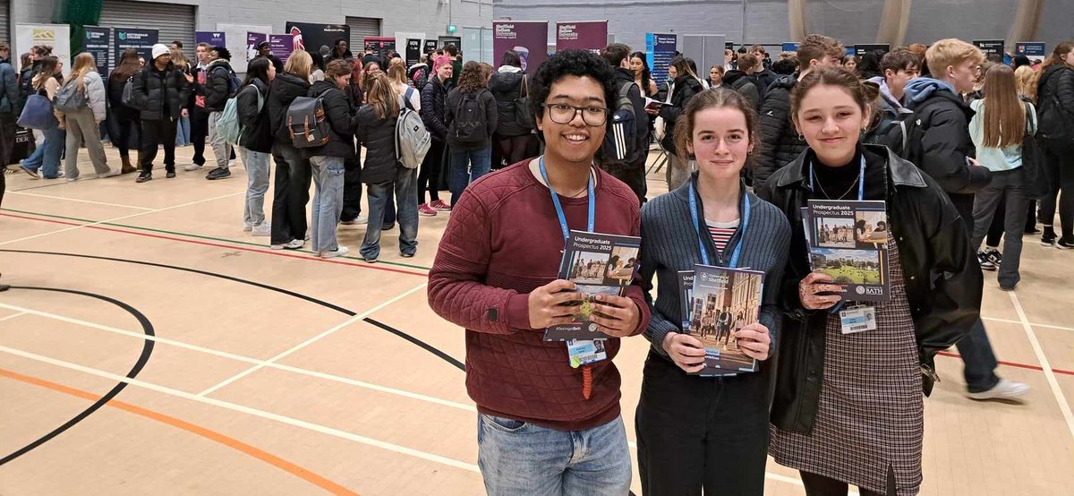 Its getting busy down at our HE Fair. On today until 2pm. We have over 40 HE providers for students to talk to. #HEFair #careers #students #college