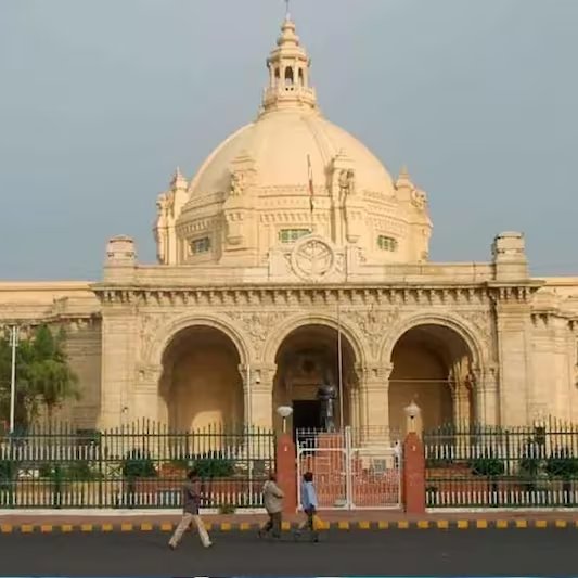 VistaarNews's tweet photo. यूपी विधान परिषद के 13 प्रत्याशी निर्विरोध निर्वाचित, BJP के 7 समेत सपा के 3 प्रत्याशी निर्विरोध चुने गए.
#UP #UttarPradesh #MLC #UPMLC #VistaarNews https://t.co/CxrXgqZYPv