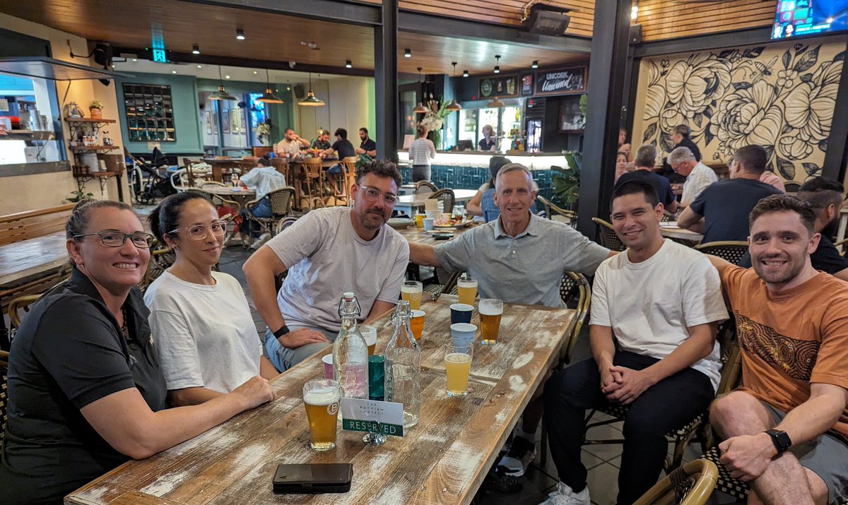 coachmoorej's tweet image. Huge thank you to @BBALLAU_Coaches @BasketballAus &amp;amp; Coach @CoachMikeDunlap for organising, sharing and spending the past 24 hours with @BasketballNSW Coaches. Honour and privilege to learn from those who have helped many.
"1%ers know how to respace"

Coach clinic video otw 🏀