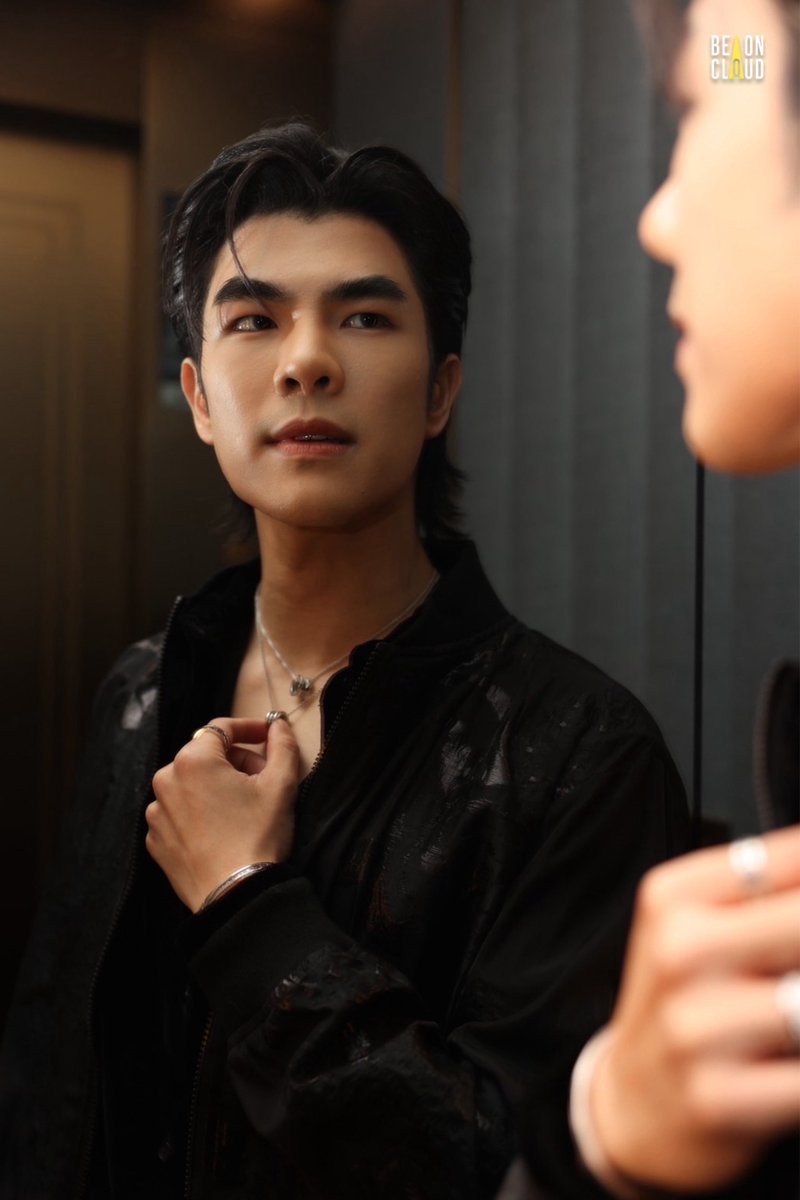 beoncloud_th's tweet photo. หล่อจึ้งสุด ๆ กับลุคของ มาย-ภาคภูมิ Friend of the House for Bulgari Thailand พร้อมร่วมงาน Bulgari Event ที่กรุงโซล ประเทศเกาหลีใต้ ✨

#MileXBulgari1stEventInSeoul
#BulgariThailand #Bulgari https://t.co/3i5k4PdRoZ