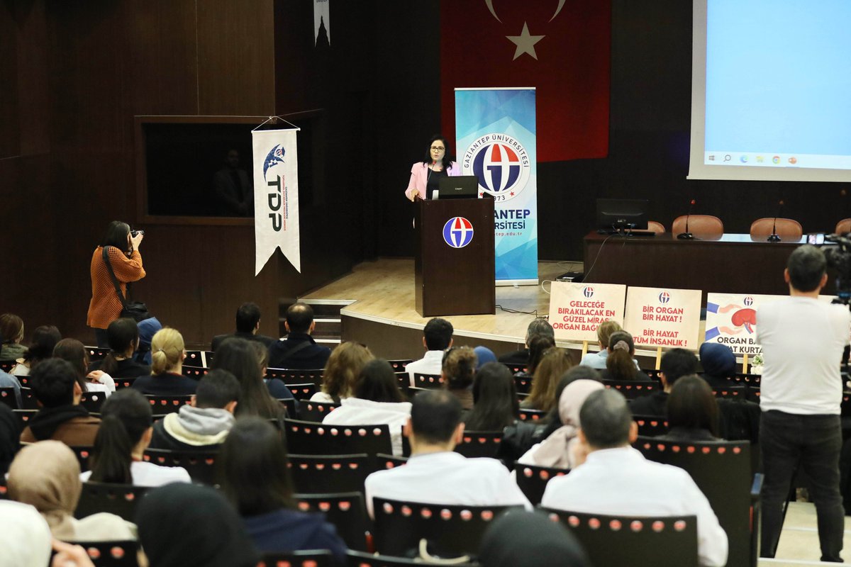 Üniversitemiz <a href="/gauntdpm/">Gaziantep Üniversitesi TDP</a> tarafından, koordinatörlüğünü #GAÜN Rektör Yardımcısı @draysebalat ’ın yaptığı ‘#DünyaBöbrekGünü Herkes İçin Böbrek Sağlığı’ programı <a href="/GaunHastanesi/">GAÜN Hastanesi</a>  Oditoryumunda düzenlendi.

🔗habermerkezi.gantep.edu.tr/?p=71367

#14MartTıpBayramı 
#GaziantepÜniversitesi