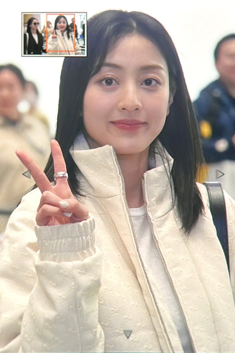 inyourzone_0201's tweet photo. 240314 ICN PREVIEW

오늘 정말 sweet 해 🥹
콘서트 화이팅 💗

@JYPETWICE
#TWICE #트와이스 #지효 #JIHYO #ジヒョ https://t.co/HRVhK0ylPQ
