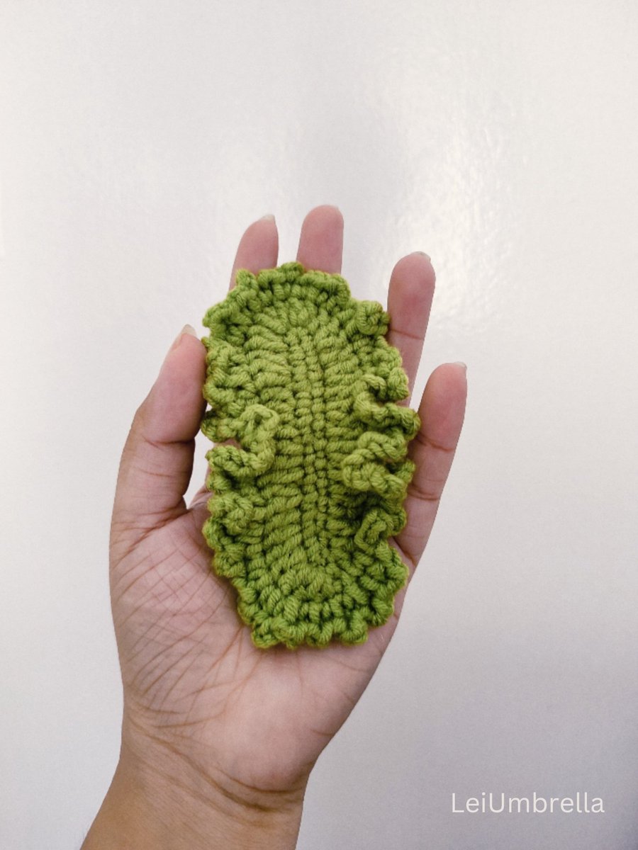 LeiUmbrella's tweet photo. Are you going to #LonsdaleiteinManila 🍓🍭, but don't have accessories yet? DM me to order crocheted lettuce hairclips 💓 

•They're only 55 pesos each. 
•They're 4inches long and 2inches wide

Also available in Dark Green and Neon Green
#LonsDELIGHT
#백현 #BAEKHYUN https://t.co/sHpHb5ZjRw