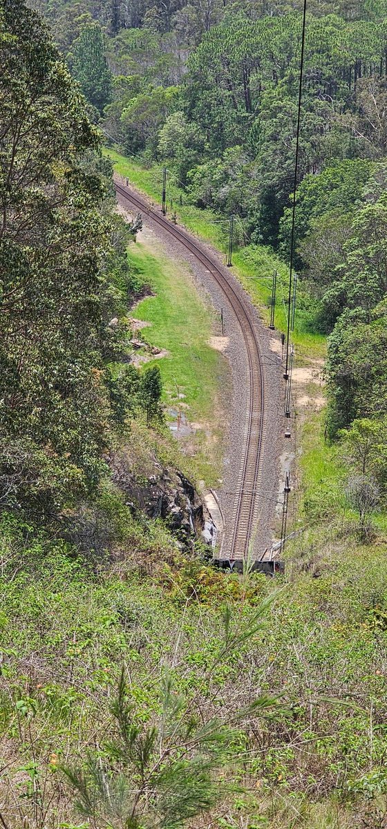 Jeffrey_Addison's tweet photo. #2tracks #rail duplication to #Nambour.
Promised to be built by 4 years ago.

A $6.25 million  ($5m feds, $1.25m state) study is delayed, now due to be completed by mid-2024.
Yes, yet ANOTHER study as the previous ones grow old and disintegrate in a filing cabinet somewhere... https://t.co/TuLQ2UuJS3