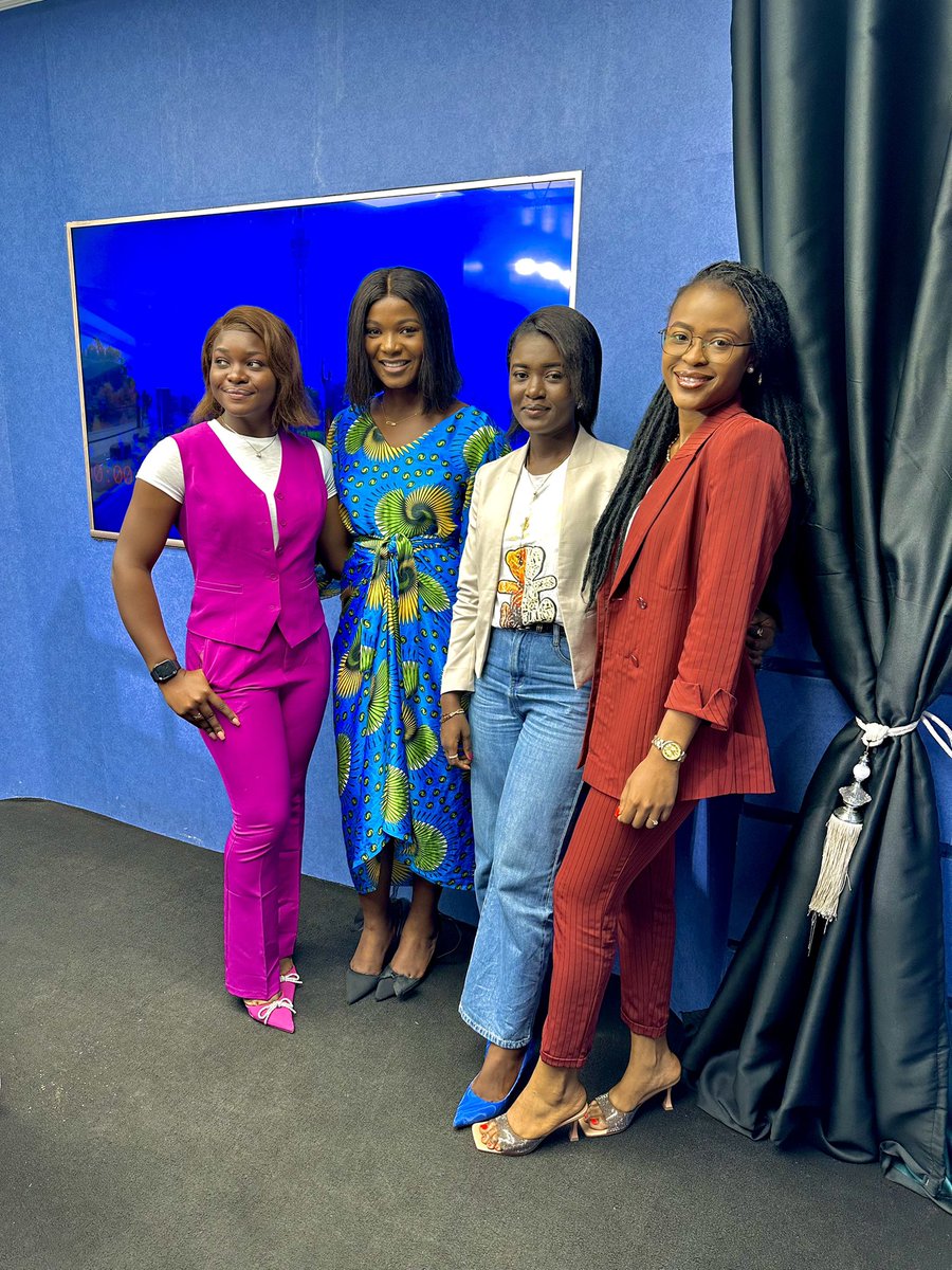 boleli's tweet photo. Ça été un plaisir de vous avoir reçu chez nous et pour aborder la thématique du “Journalisme et la jeune fille Congolaise: ses préjugés et perspectives d’avenir”
Mesdames et messieurs ,voici vos journalistes congolaises!
@KayembeMbiya 
@damanymujinga 
@FlorenceKegu https://t.co/hVjP7iMFCz