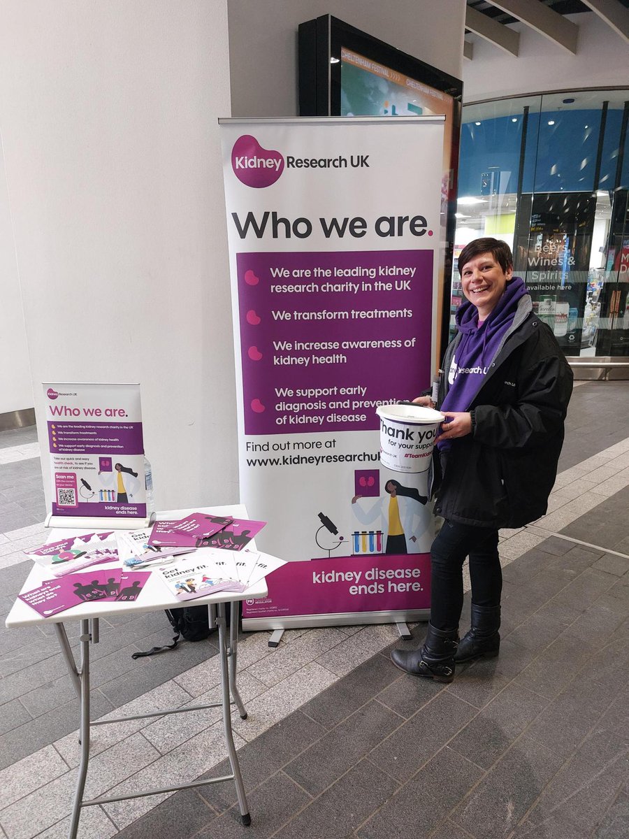 Our smiley, bubbly Sarah is at Birmingham New Street Station spreading awareness on #WorldKidneyDay 💜If you're near by come and say hi! (p.s. she loves dogs and cats so bring photos!) 

<a href="/NetworkRailBHM/">Birmingham New Street</a> #KidneysMatter