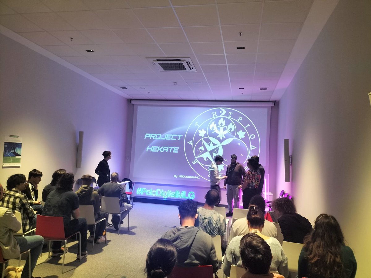 Presentación Proyectos finales @FPvideojuegos :
- Deep: Ancient Light 🔦💀👹
- Sun & Shadow: Skywolves 🐺🌙🌞
- Project Hekate 🏗️🏙️

Gracias a @MasterCrowd_G @underthebedgms @letscookgames @novelingo y otras empresas de @PoloDigitalMLG por su aportación de valor al evento!👏👏