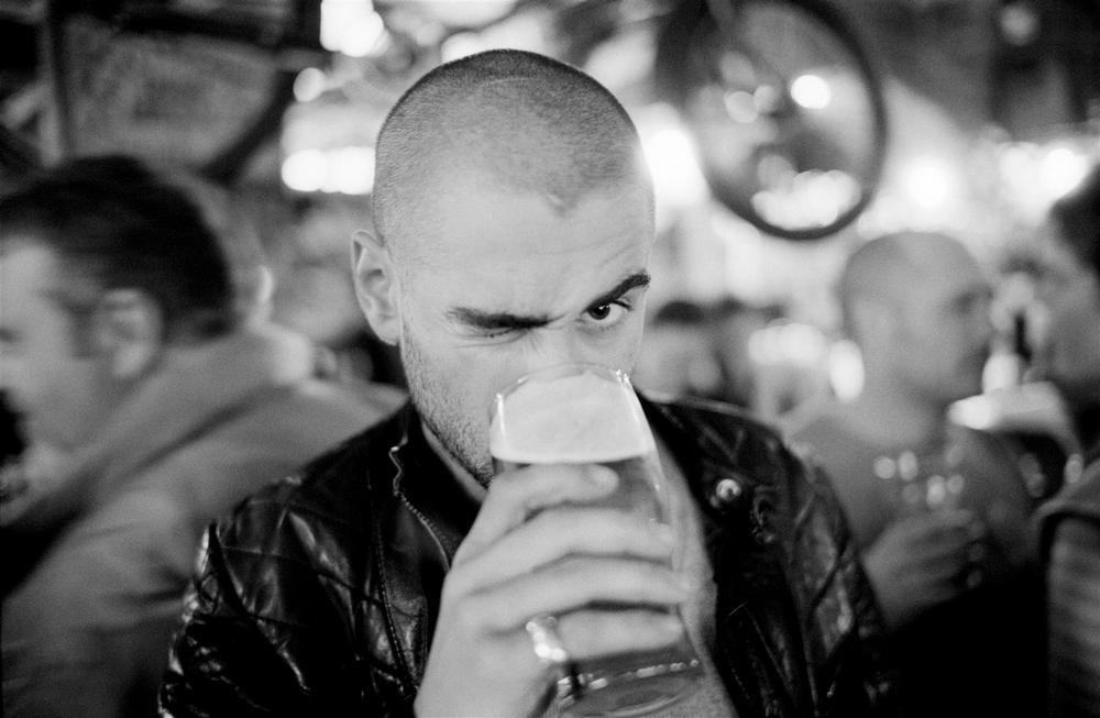 TheCinesthetic's tweet image. Colin Farrell photographed by Greg Williams.