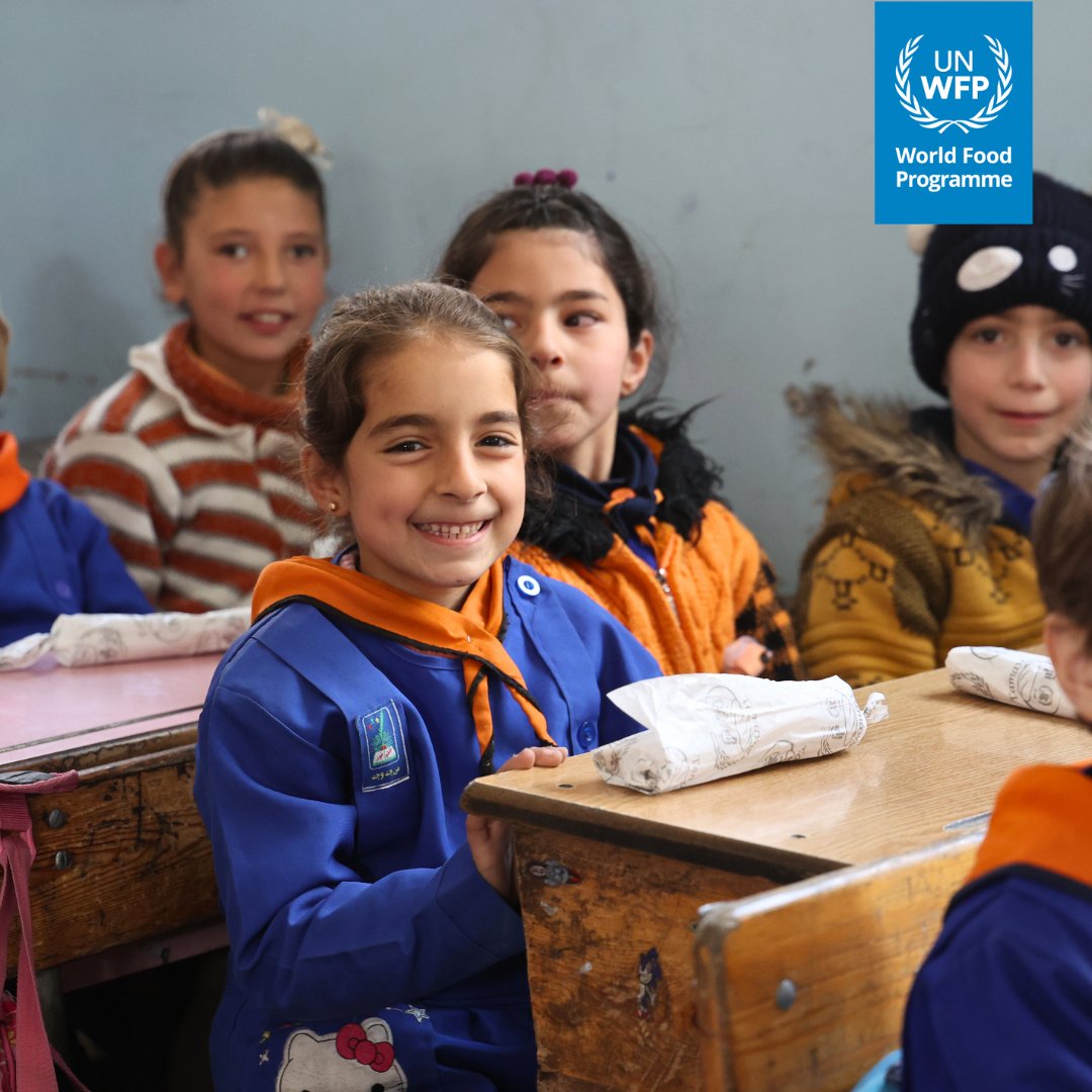 🍎✨ Happy #InternationalSchoolMealsDay! 
Today, we extend heartfelt gratitude to the generous donors supporting WFP, with the UAE leading efforts in backing global school meal programs.🇦🇪🤝
