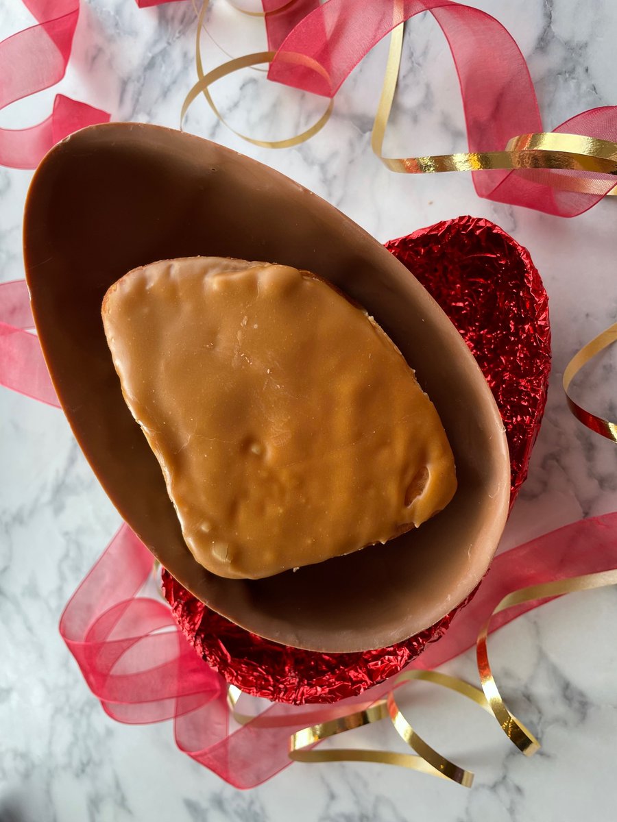 🐣 Our Fudge Doughnut Easter Egg is back and available to pre order in stores now!

This is the ultimate Easter treat; a handmade Belgian Chocolate Easter Egg with our famous Fudge Doughnut hidden inside 😍