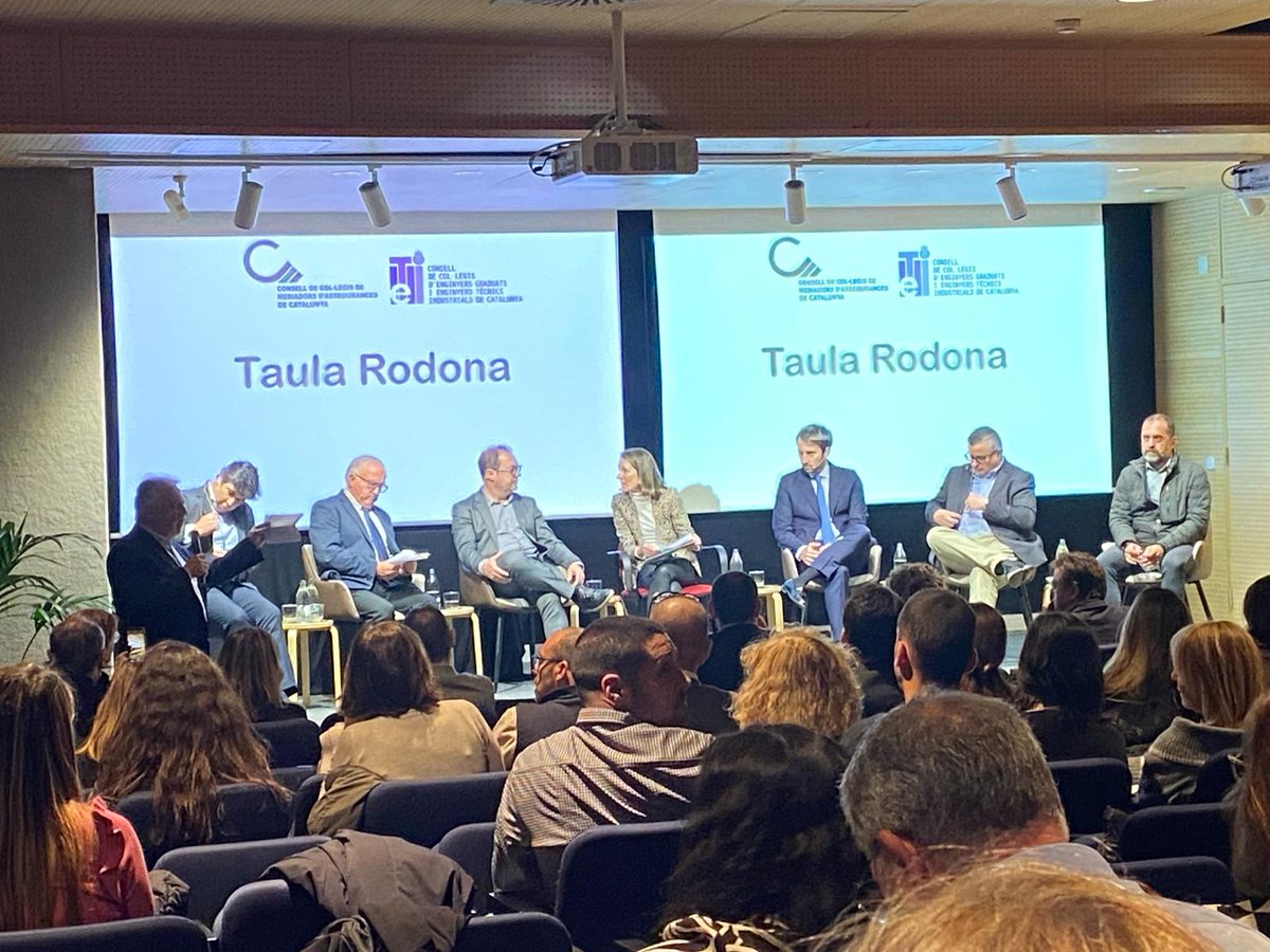 🗣️ Avui a Barcelona, una trentena de col·legiats gironins assistim a la Jornada 'Enginyeria i protecció, un nou paradigma en l'assegurança industrial', organitzada pel Consell de Col·legis de Mediadors d'Assegurances de Catalunya.