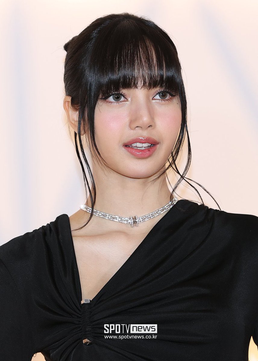LILITEAMTH327's tweet photo. 🖤

LISA AT BULGARI KOREA 
#LISAxBulgariStudio https://t.co/c1owt3UMpc