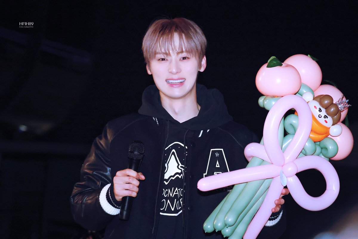 Kokia0702's tweet photo. 240314 MCD miniMF
민현아 
30 개월
＃HWANGMINHYUN 
＃황민현 https://t.co/BB2pNxxp1m