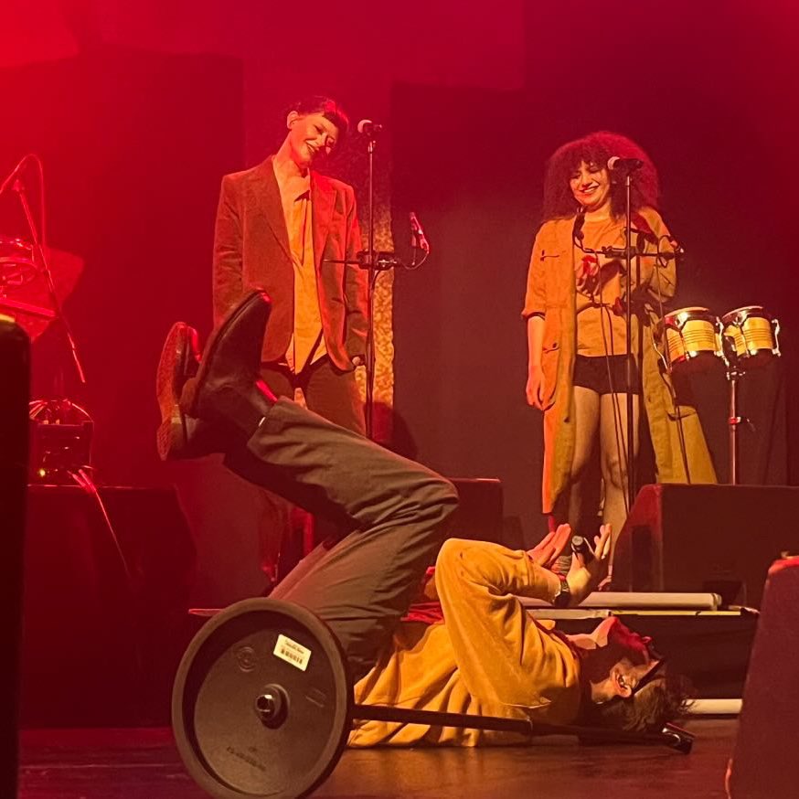 Yard Act tweet media