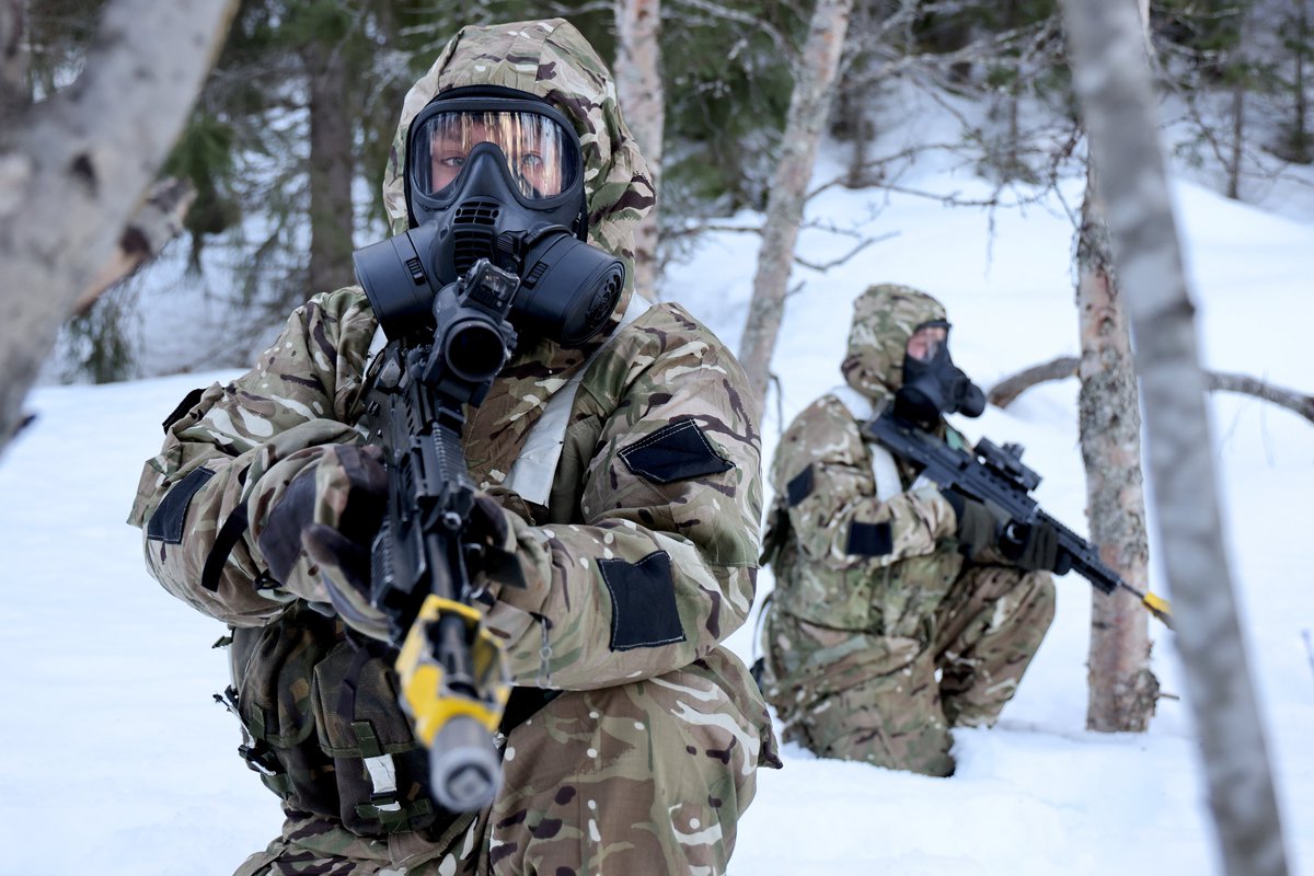 One of the most challenging aspects of modern warfare combined with the difficulties of extreme cold... #RoyalMarines worked on reacting to chemical, biological, radiological and nuclear attacks during NATO's #SteadfastDefender24 exercise. Read more: royalnavy.mod.uk/news-and-lates…