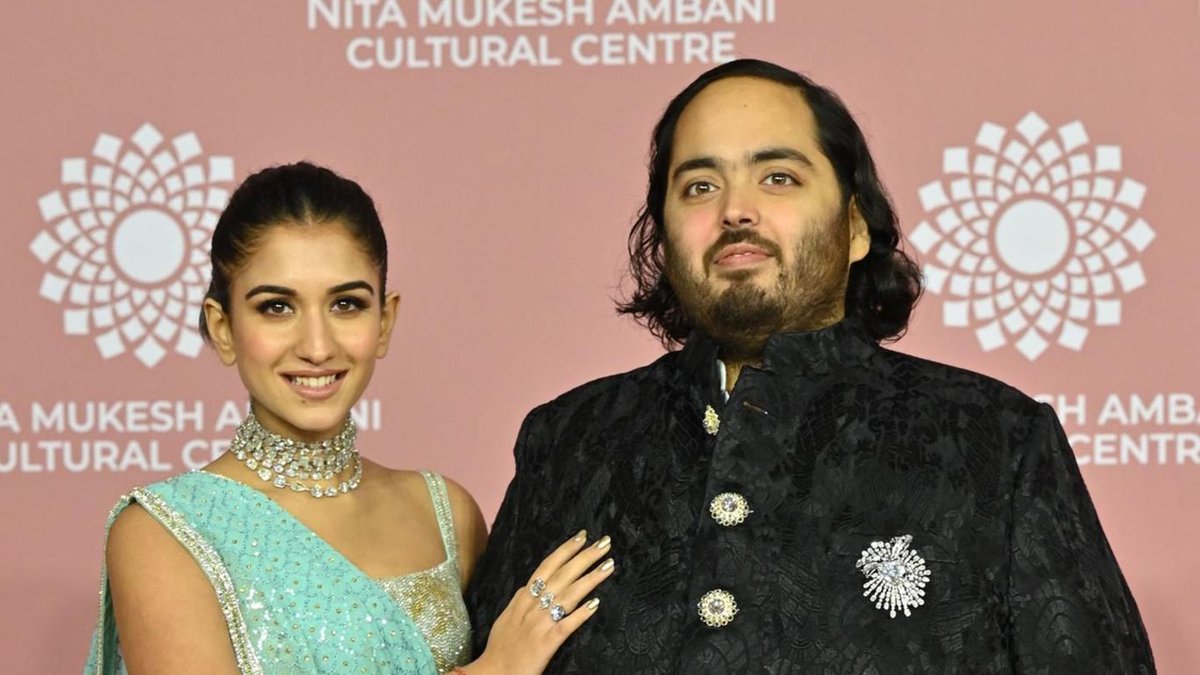 Luxus pur! Mukesh Ambani, der reichste Mensch Indiens, fährt vor der  Hochzeit seines Sohnes Anant Ambani mächtig auf und lädt Stars wie Karlie  Kloss und Ivanka Trump zu der großen Pre-Wedding-Party. Doch, image size:1200x675