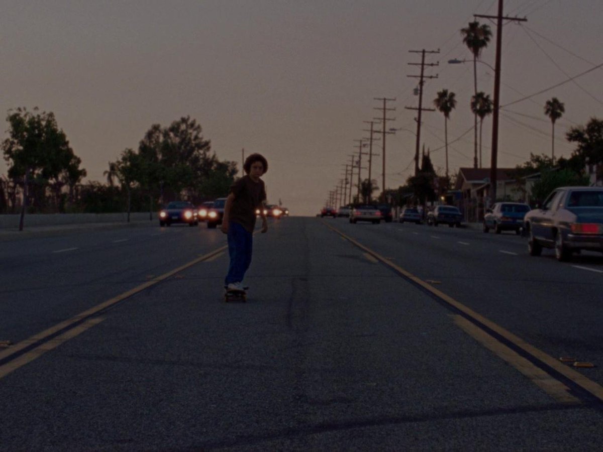 TheCinesthetic's tweet photo. mid90s (2018) dir. jonah hill https://t.co/7hyapAp7Wf
