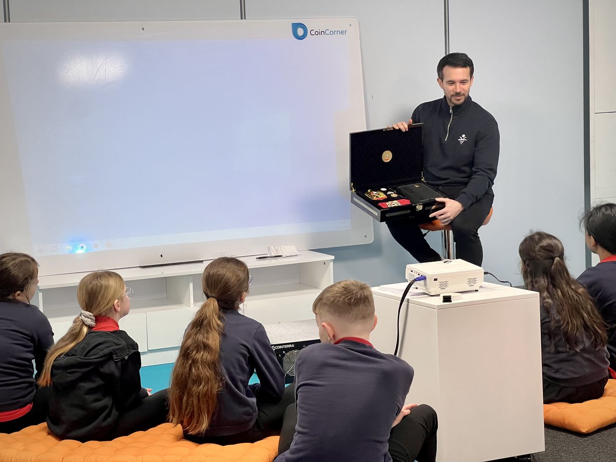 We welcomed Year 6 children from a local primary school to CoinCorner today.

Our team gave talks to the children on #Bitcoin, starting a business and careers in accounting. The children also bought sweets with Bitcoin using The Bolt Card! ⚡️⚡️⚡️