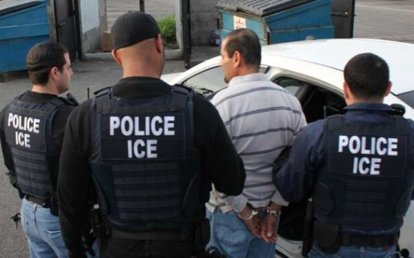 #BidenBorderCrisis: #ICE Captures Multiple Violent #IllegalAlien #Criminals Including One Arrested 12 Times in 8 Years. #illegalimmigration #BidenOpenBorders #JoeBiden #BidenMakingAmericaUnSafe #BidenDidThis
