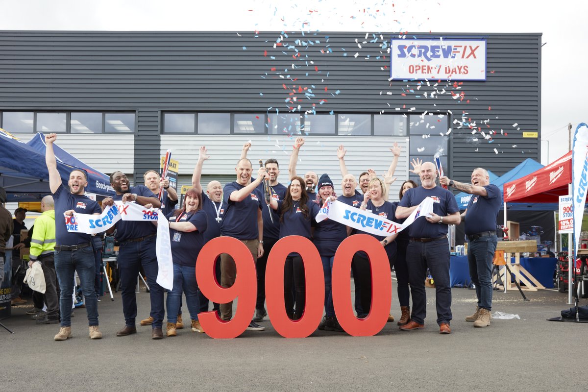 Congratulations to @Screwfix on the opening of its 900th store in Nottingham! 🎉 The store brings Screwfix's ultimate convenience even closer to tradespeople, who will also have access to the award-winning Screwfix Sprint service. Find out more: shorturl.at/jotE2