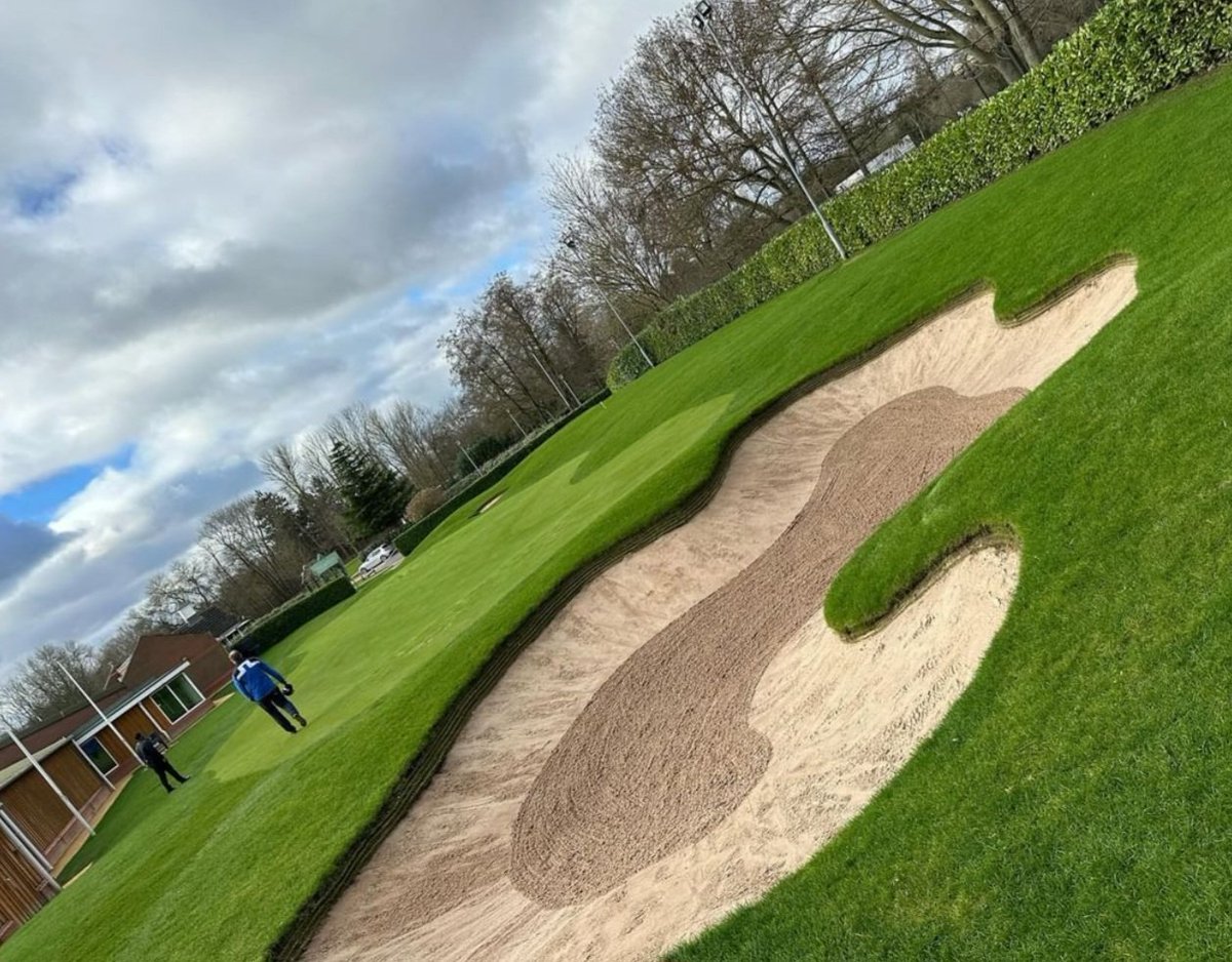 Thanks Jamie Wade for the beautiful shots of @DuraBunker @TheBelfryHotel - they're bedding in nicely!! @PQuinnConLtd @DuraBunker @TheBelfryHotel #collaboration #syntheticbunkeredges #builttolast #rydercupvenue