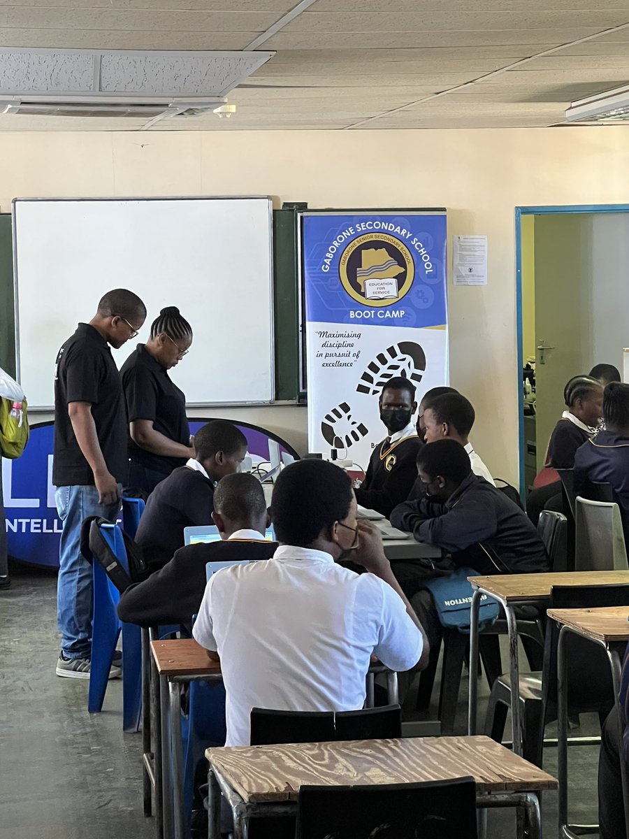 We are at Gaborone Senior Secondary School this afternoon  for #HourOfCode 2024.
Over 200 schools across Botswana (primary, junior and secondary) are participating.