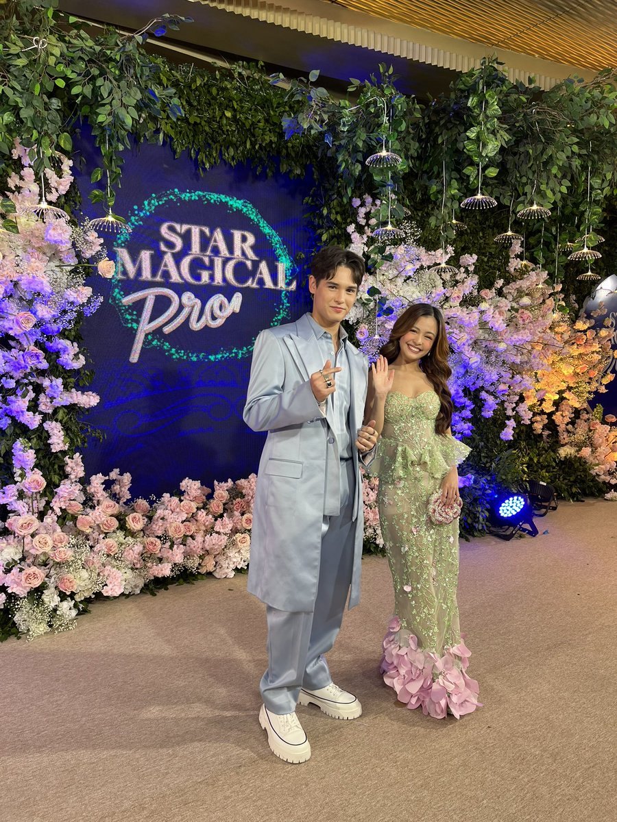 Kobie Brown and Andi Abaya give off that young love nostalgia as they arrive together at the #StarMagicalProm2024. @ABSCBNNews
