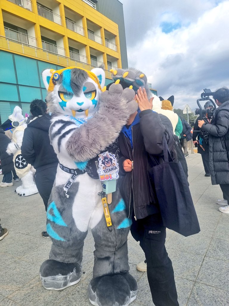 pokachip_green's tweet photo. #FurryJoA2024
With Noi
@Number1_SABER https://t.co/LBJSOtglRy