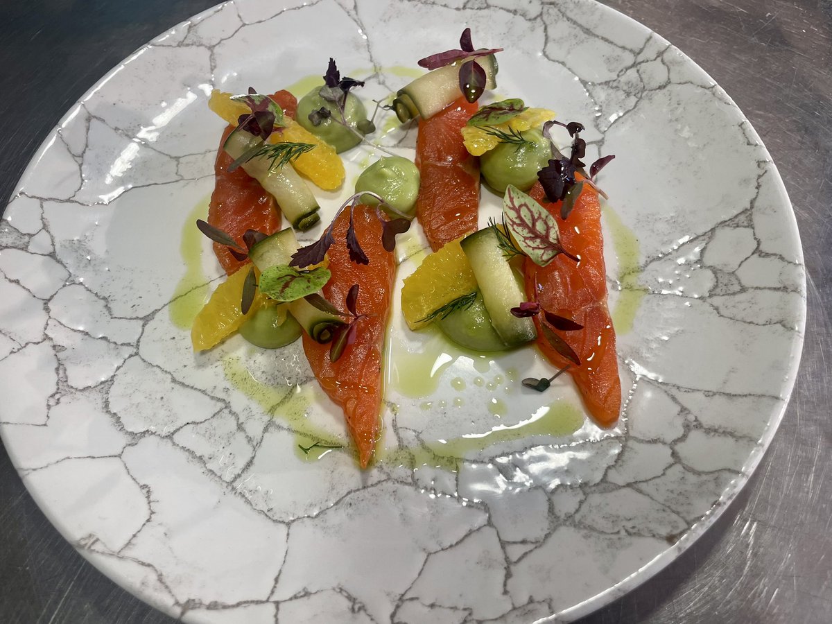 TOTAL CORNWALL tweet media