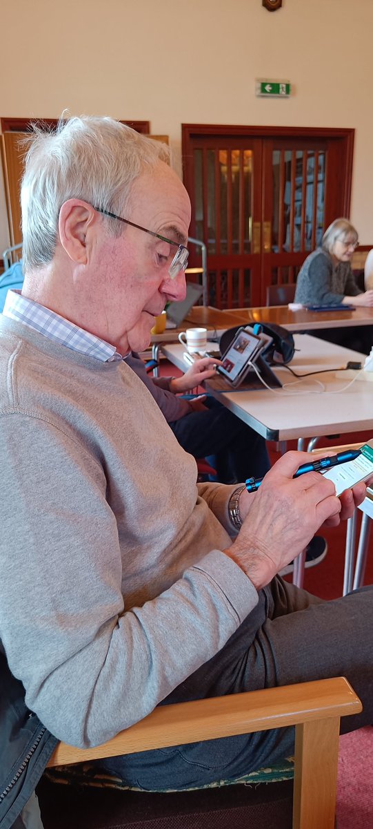 Gotcha! Typing his first message, Geoff joined our WhatsApp group this morning @DrighlingtonDi1 @GoodThingsFdn #MakingDigitalForAll