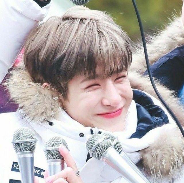 بدخولنا يومًا جديدًا في كوريا ، يكمل قائدنا اللامع جينجين عامه الـ٢٨ نشكره على كل جهوده في جميع الاوقات و نتمنى له عامًا مليئا بالانجاز برفقه من يحب 💚 

#해피진진데이 #HAPPYJINJINDAY
#JINJIN #아스트로 #ASTRO