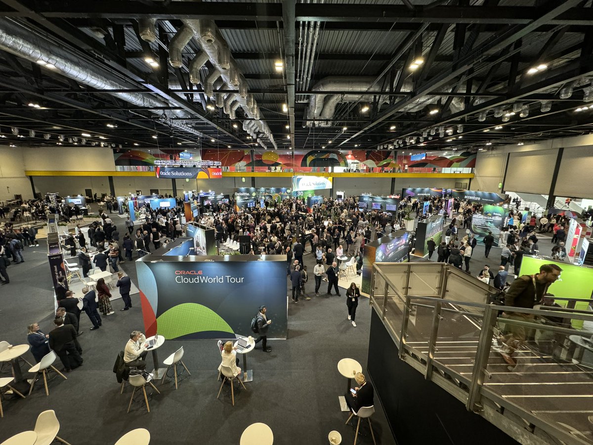 flashdba's tweet image. Welcome to hell #OracleCloudWorld