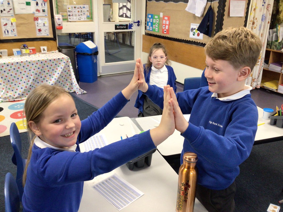 Year 2 took part in the ‘Skittles Challenge’ today. #britishscienceweek2024 <a href="/HighBankSchool/">High Bank JIN School</a>