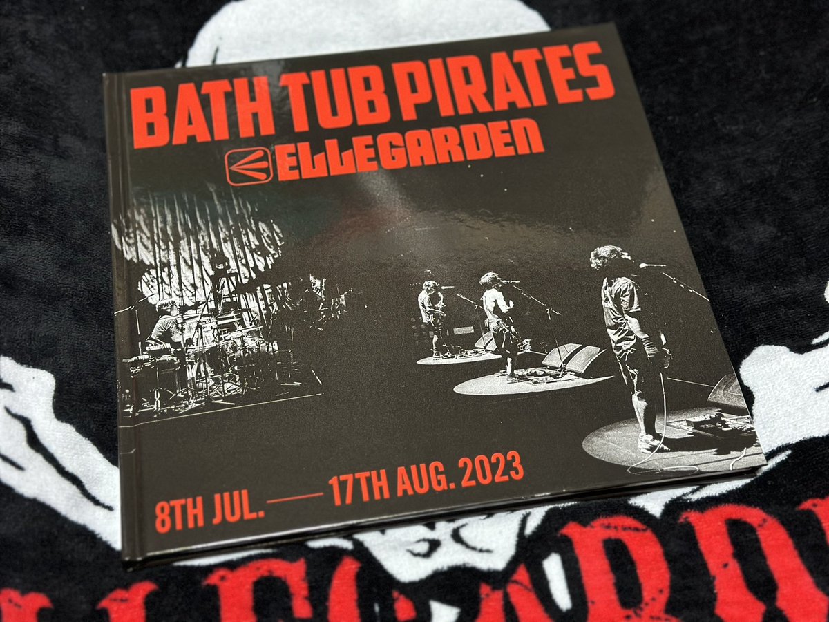 teru_ron17's tweet photo. 届いたー(((∩≧ ∇ ≦)∩))ﾜｰｲ

#ELLEGARDEN
#BATHTUBPIRATES https://t.co/2e4RGcvvEI