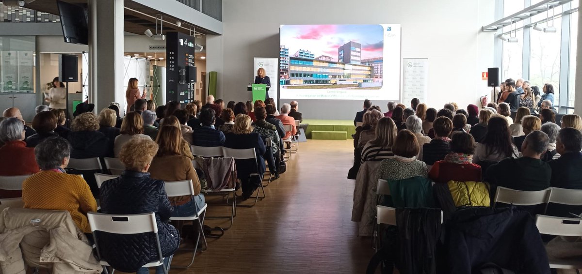 cimususc's tweet image. Hoy @ContraCancerAC presenta los principales datos y retos provinciales en nuestro Centro. Les agradecemos que contaran con nosotros para acercar a sus voluntarios la investigación con sello #CiMUS en la lucha contra el #cáncer. Juntos, más fuertes.
#TodosContraElCáncer💚