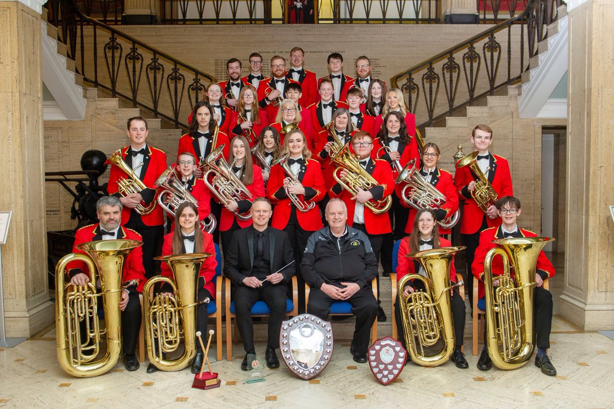 A very special evening sharing our trophies from the @YRBBC with @Mayor_Barnsley at our wonderful town hall @BarnsleyCouncil a proud moment for us all @Barnsleymushub @4barsrest @BrassBandsEng 🏆🎺🥁